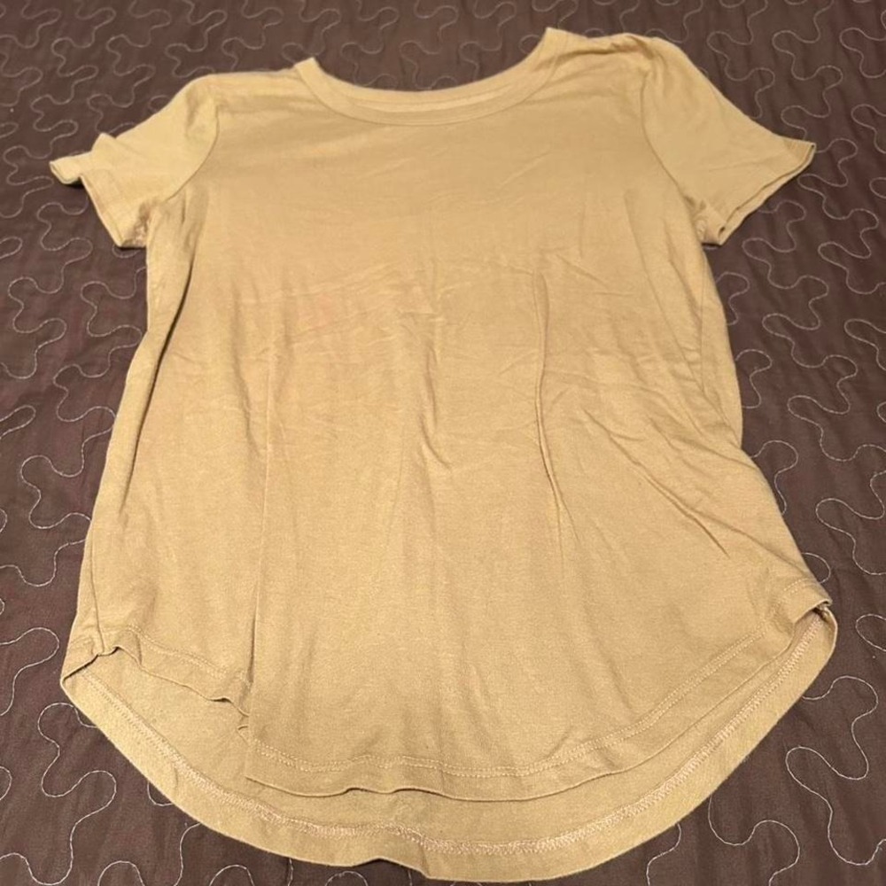 yellow crew top